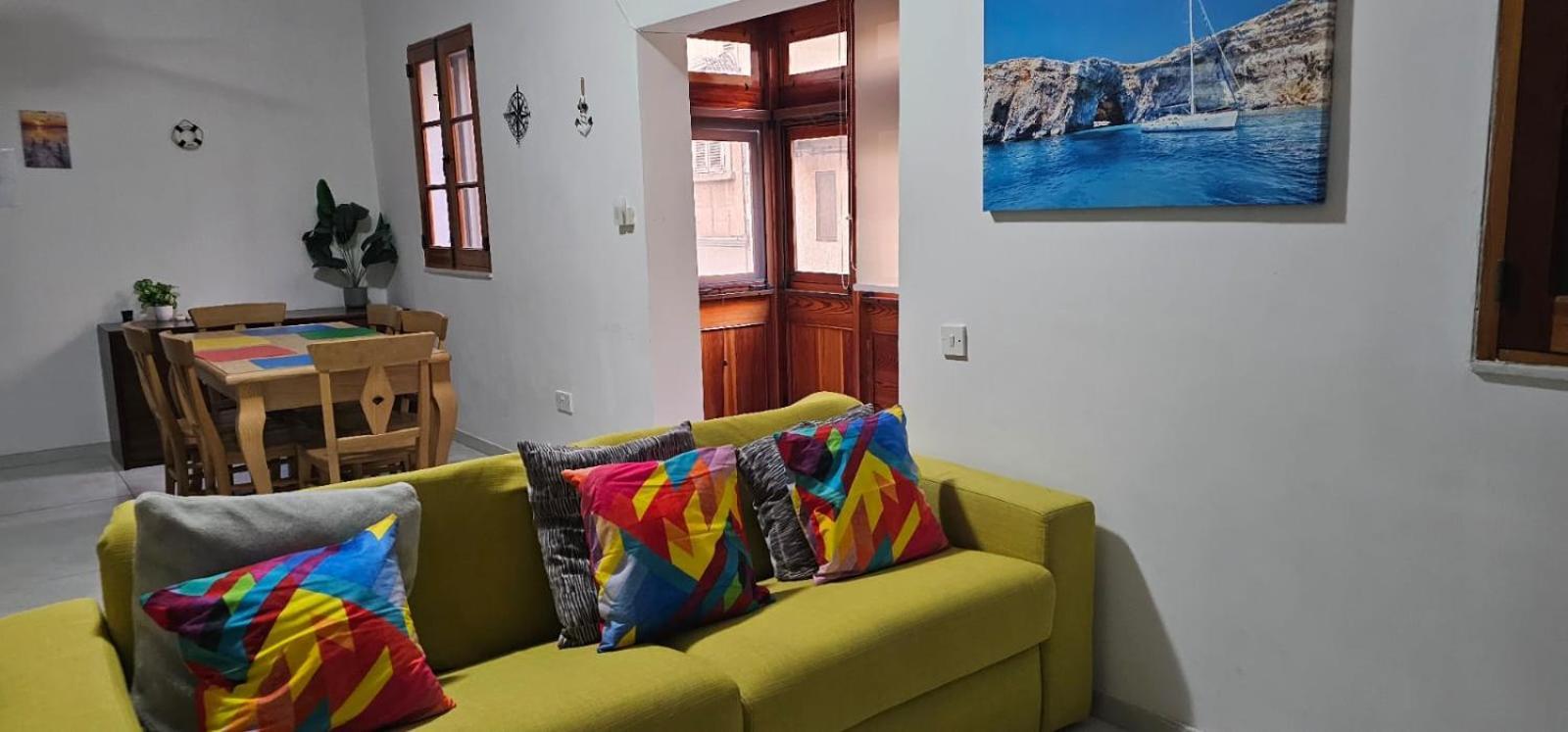 3 Floors Villa On Promenade 4 Bedrooms 3 Bathrooms Sliema Exterior foto