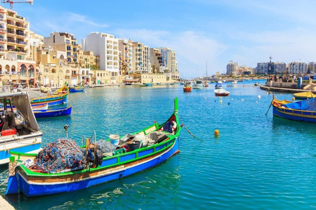 3 Floors Villa On Promenade 4 Bedrooms 3 Bathrooms Sliema Exterior foto